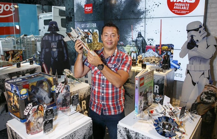 FEEL THE FORCE AT UK’S FIRST STANDALONE STAR WARS TOY MUSEUM  